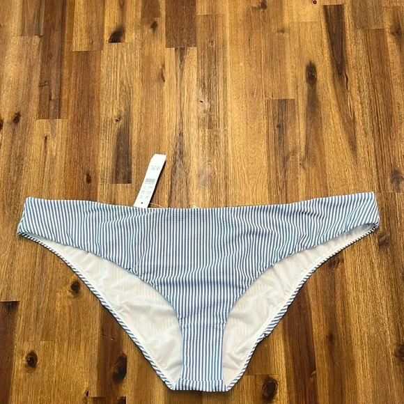 J. Crew NWT Hipster bikini bottom in seersucker size 2X - Picture 1 of 3